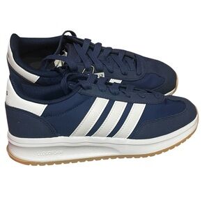 ADIDAS Run 70’s, 2.0J, Size 6, Big Kids, Brand New